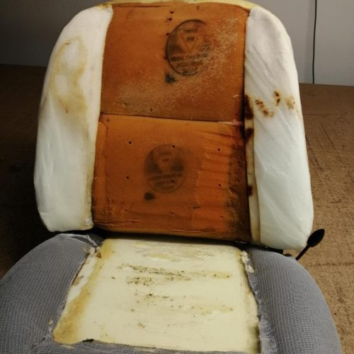 Siège TR4 avant réfection